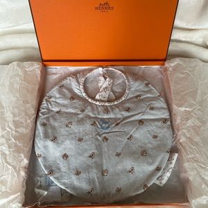 Hermès Bib
